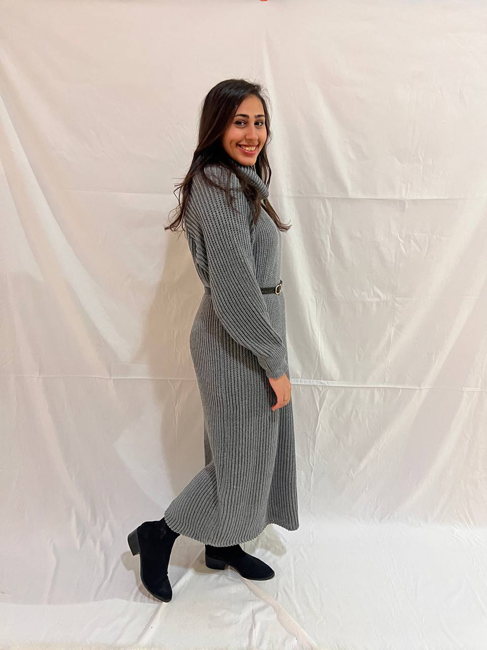 Turtle neck knitted dress