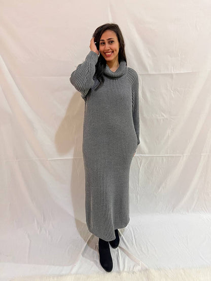 Turtle neck knitted dress